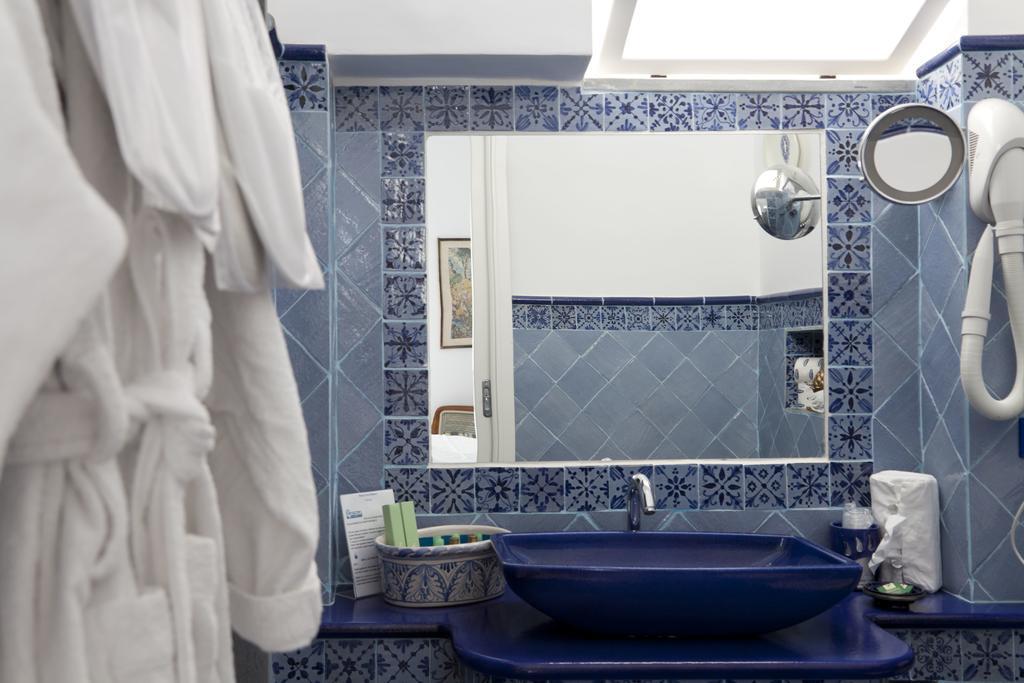 Junior Suite (3 Adulti) con Terrazza e Vista Mare